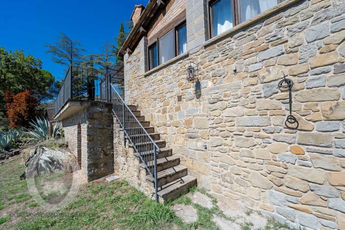 Image No.14-Ferme de 8 chambres à vendre à Cortona