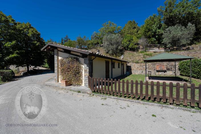Image No.18-Ferme de 8 chambres à vendre à Cortona