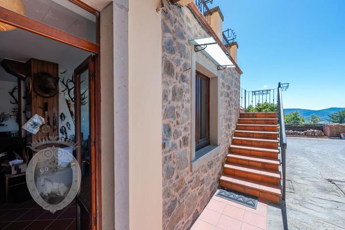 Image No.22-Ferme de 8 chambres à vendre à Cortona