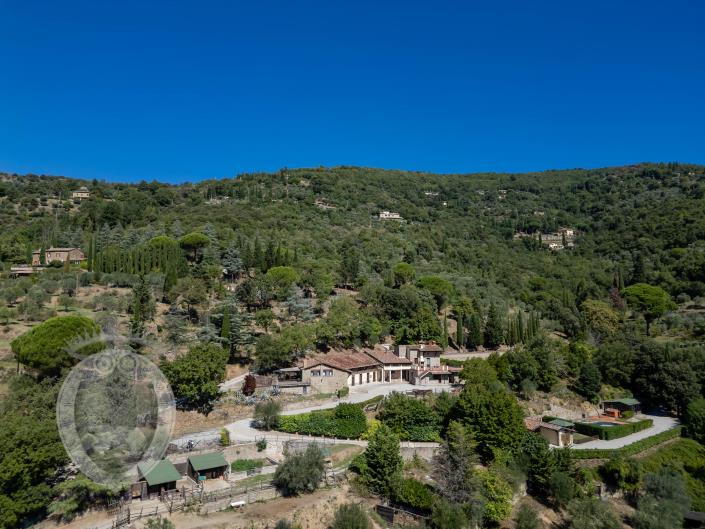 Image No.34-Ferme de 8 chambres à vendre à Cortona