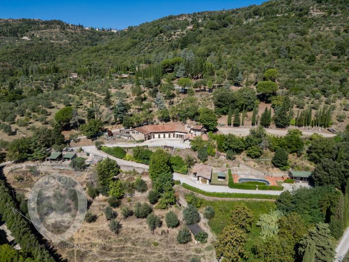 Image No.37-Ferme de 8 chambres à vendre à Cortona