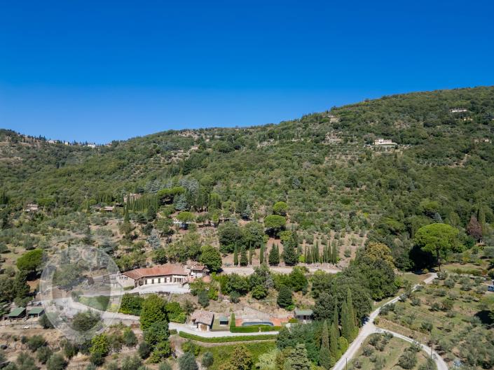 Image No.38-Ferme de 8 chambres à vendre à Cortona