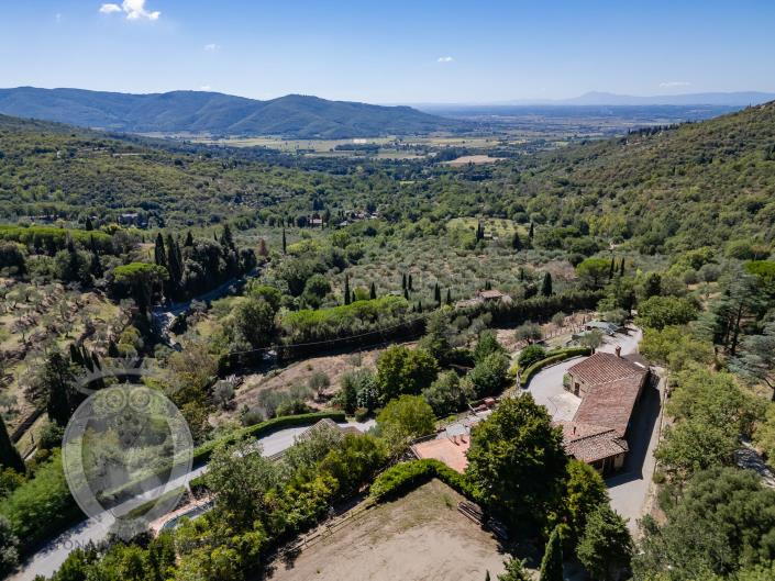 Image No.39-Ferme de 8 chambres à vendre à Cortona