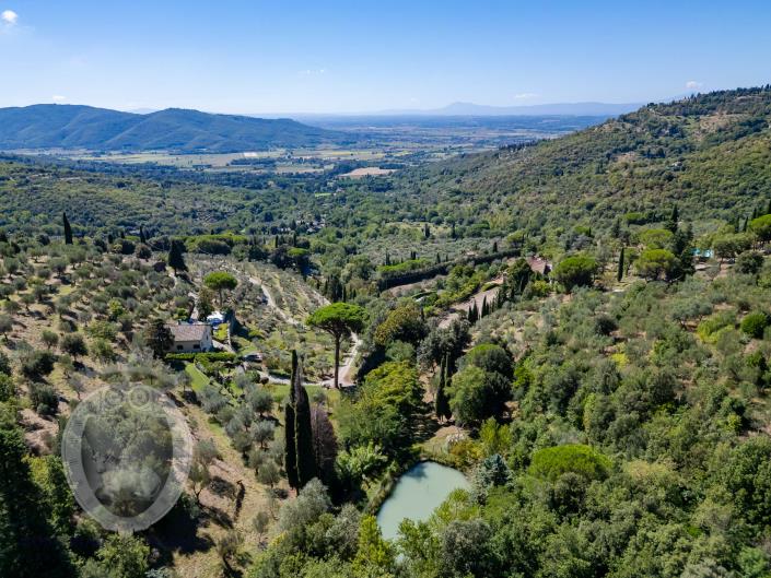 Image No.41-Ferme de 8 chambres à vendre à Cortona