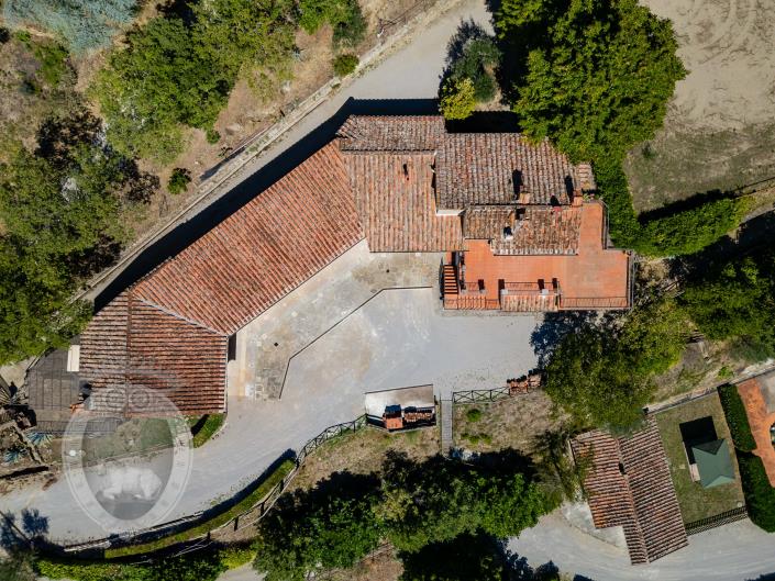 Image No.46-Ferme de 8 chambres à vendre à Cortona