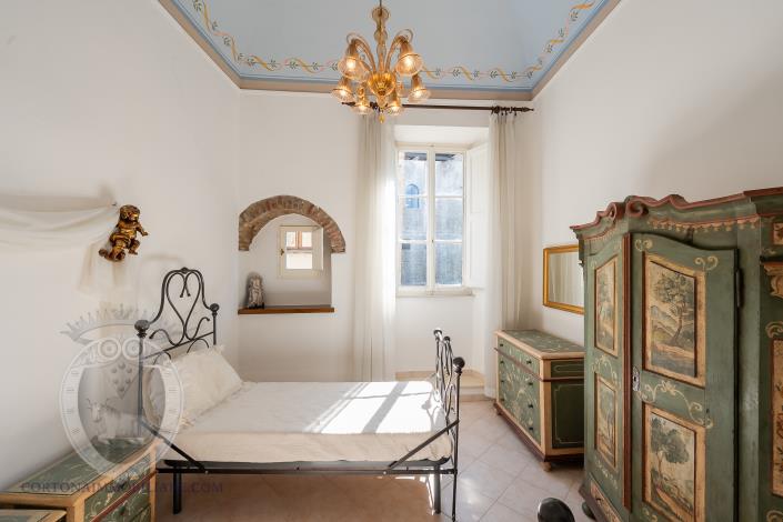 Image No.22-3 Bed Apartment for sale