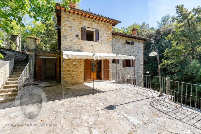 Image No.5-Ferme de 4 chambres à vendre à Cortona