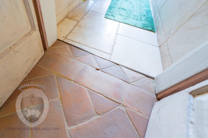 Image No.37-2 Bed Apartment for sale