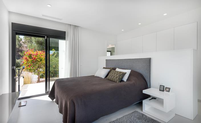 Image No.11-4 Bed Villa for sale