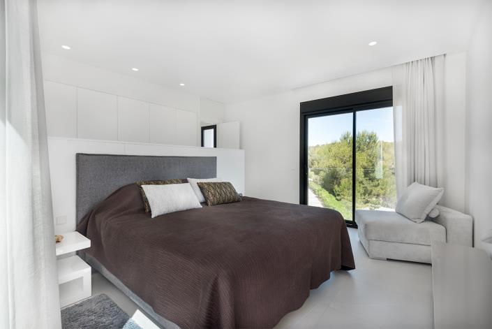 Image No.12-4 Bed Villa for sale