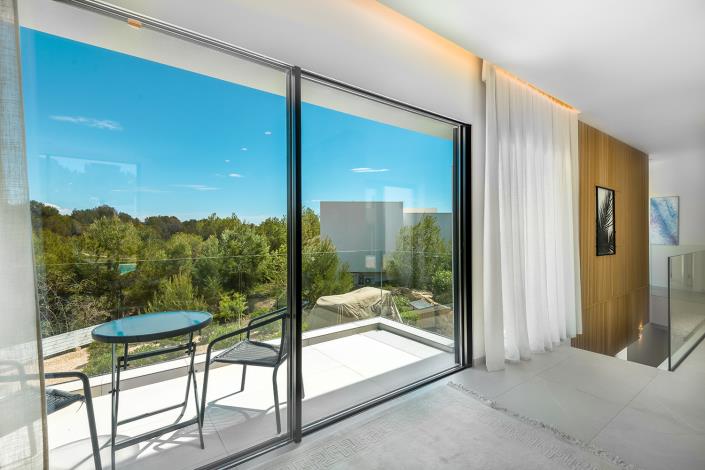 Image No.35-4 Bed Villa for sale