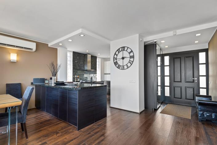 Image No.9-6 Bed House/Villa for sale