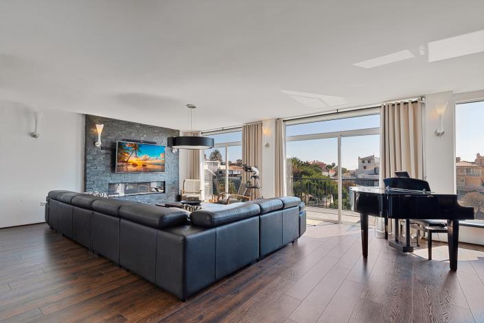 Image No.3-6 Bed House/Villa for sale