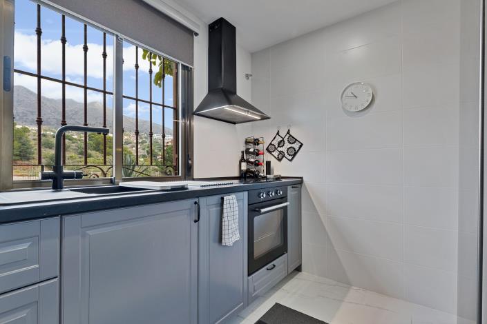 Image No.11-2 Bed Apartment for sale