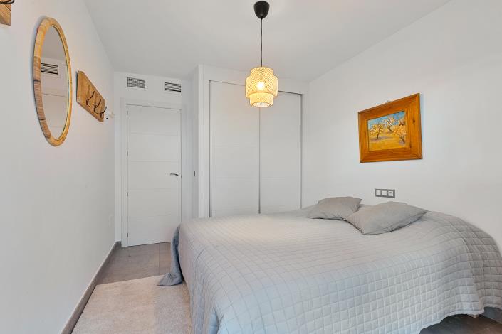 Image No.10-2 Bed Apartment for sale