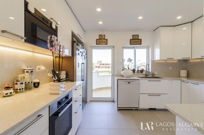 Image No.10-Maison de ville de 3 chambres à vendre à Porto de Mos