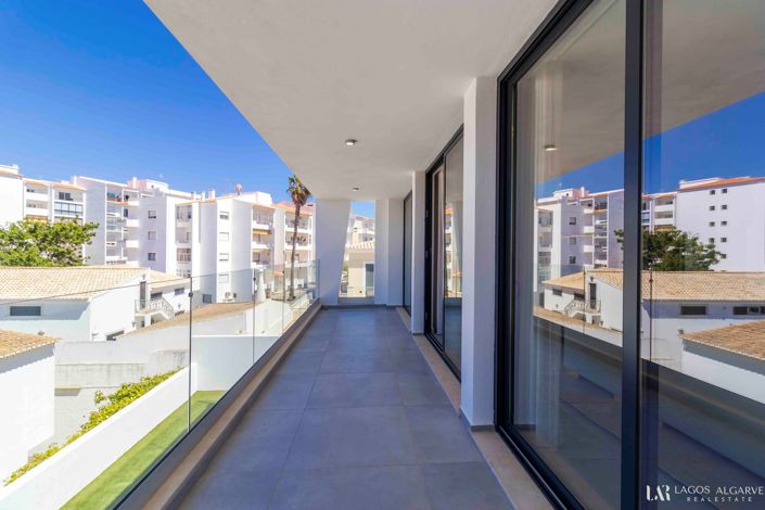 Image No.11-3 Bed Villa for sale