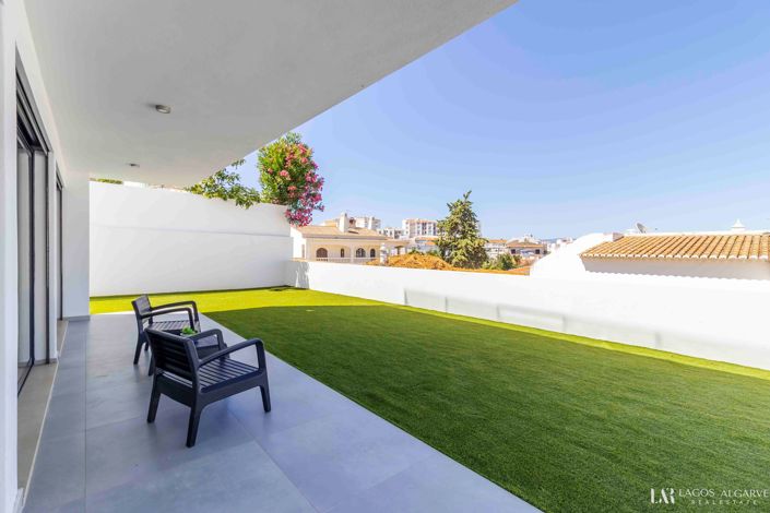 Image No.19-3 Bed Villa for sale