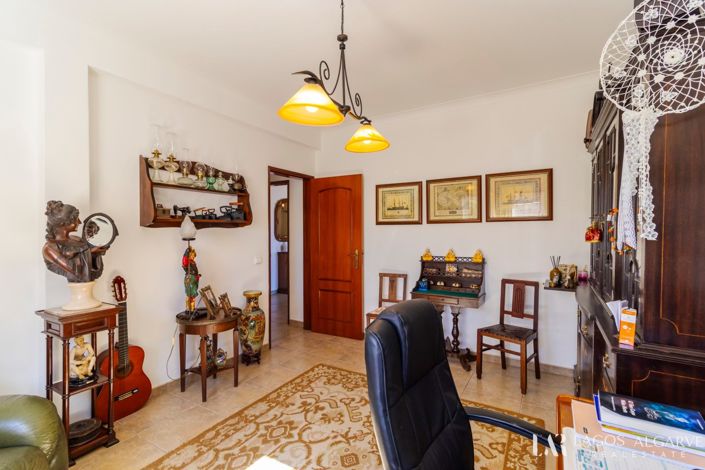 Image No.15-5 Bed Villa for sale