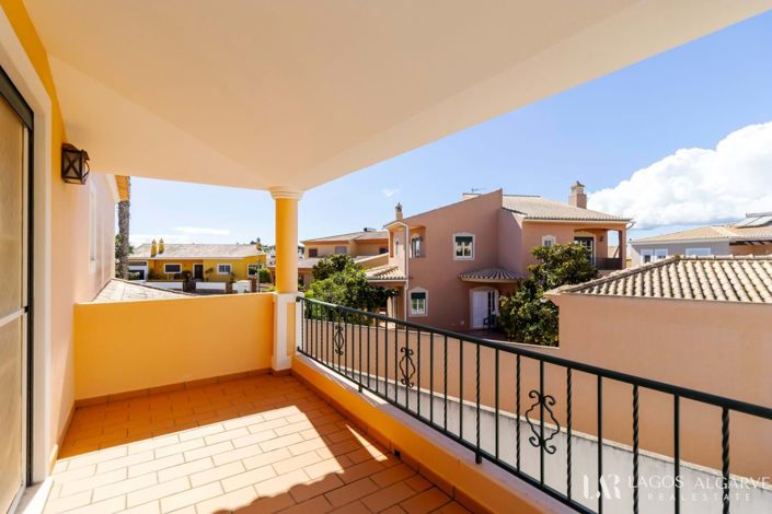 Image No.27-5 Bed Villa for sale