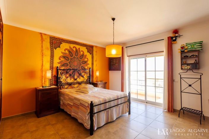 Image No.28-5 Bed Villa for sale