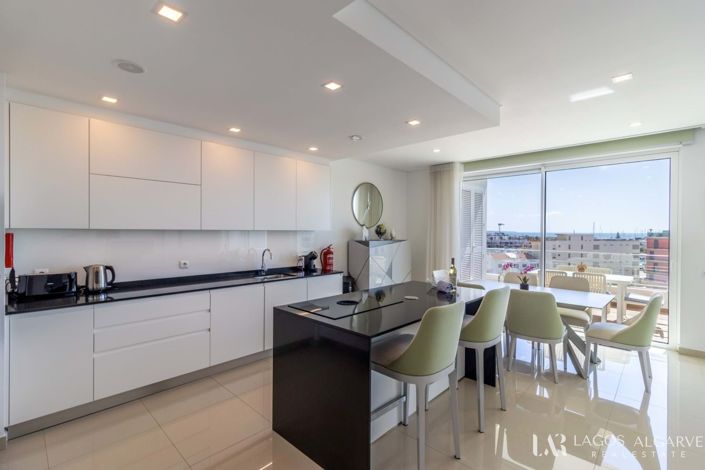 Image No.20-2 Bed Apartment for sale