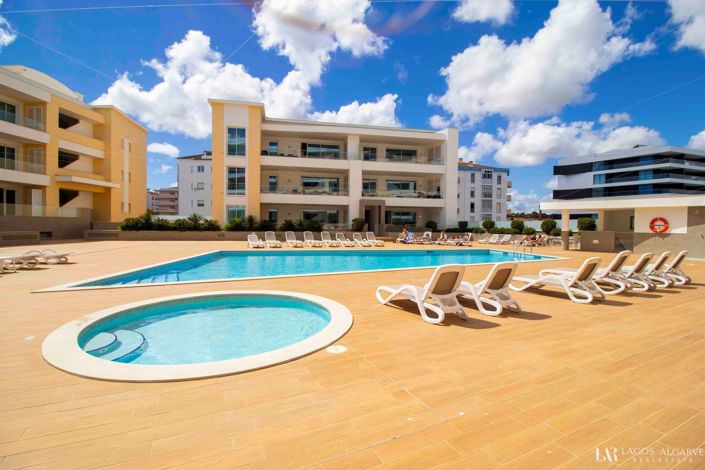 Image No.33-2 Bed Apartment for sale