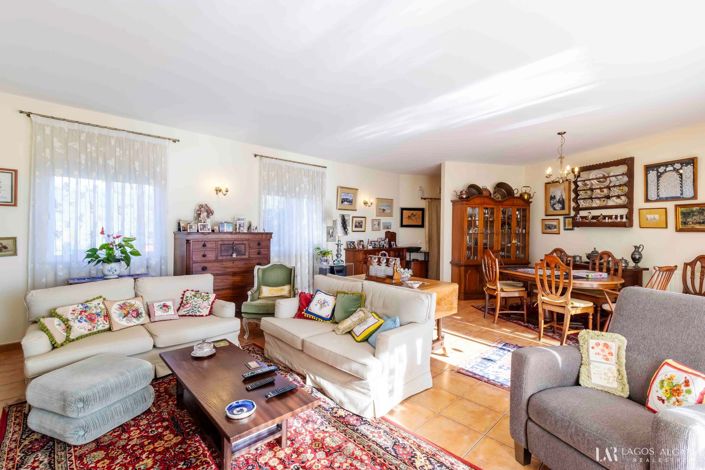 Image No.9-Villa de 4 chambres à vendre à Lagos