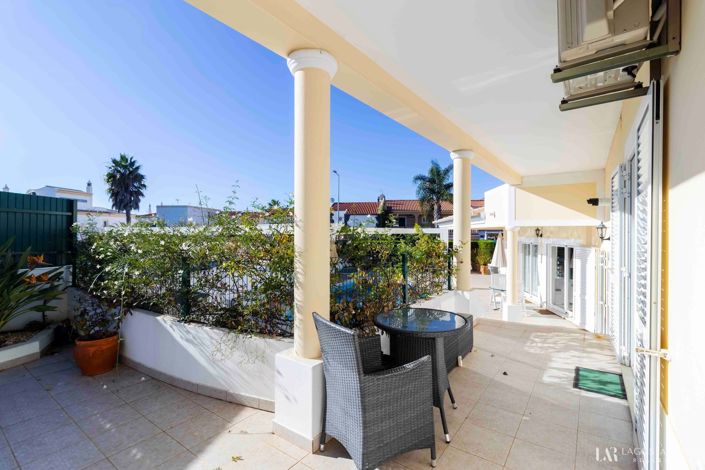 Image No.28-Villa de 4 chambres à vendre à Lagos