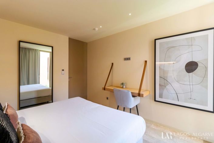 Image No.17-Appartement de 2 chambres à vendre à Meia Praia