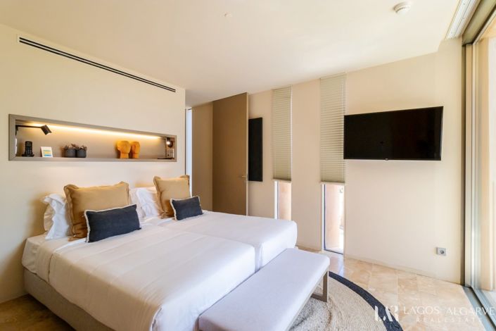 Image No.22-Appartement de 2 chambres à vendre à Meia Praia