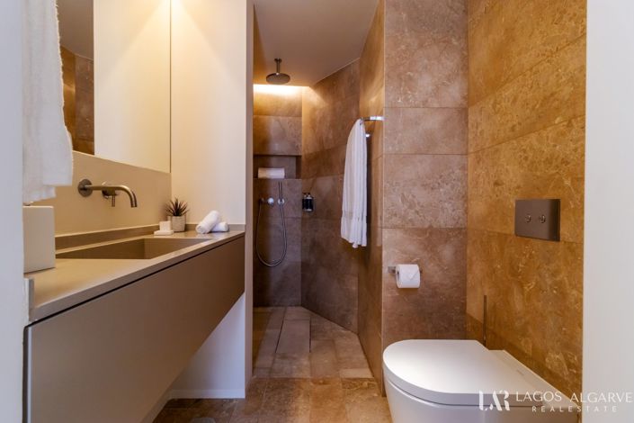 Image No.25-Appartement de 2 chambres à vendre à Meia Praia