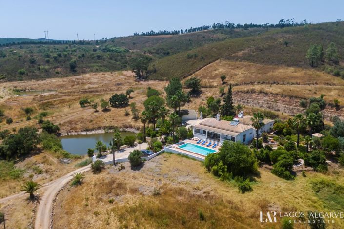 Image No.3-Villa de 3 chambres à vendre à Lagos