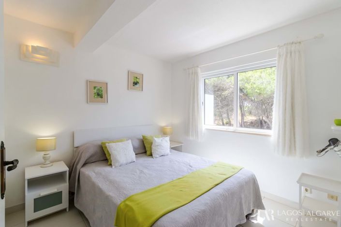 Image No.18-5 Bed Villa for sale