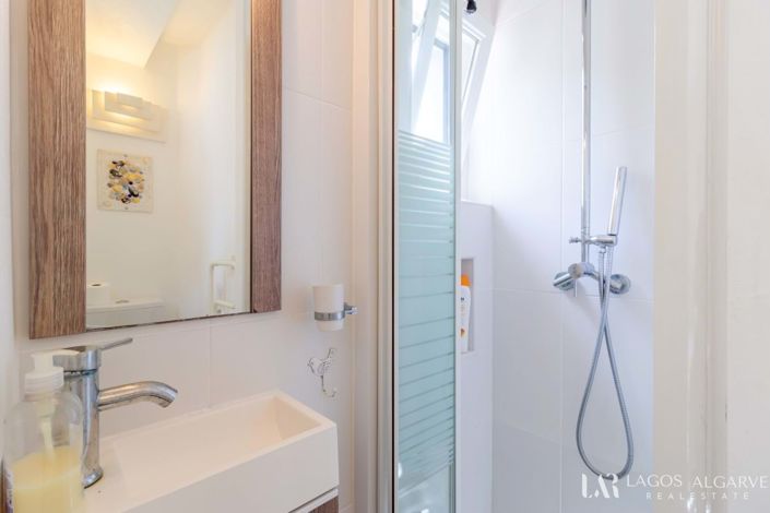 Image No.20-5 Bed Villa for sale