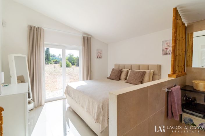 Image No.19-Villa de 4 chambres à vendre à Meia Praia