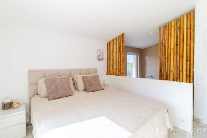 Image No.20-Villa de 4 chambres à vendre à Meia Praia