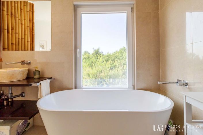 Image No.22-Villa de 4 chambres à vendre à Meia Praia