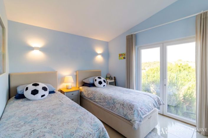 Image No.23-Villa de 4 chambres à vendre à Meia Praia