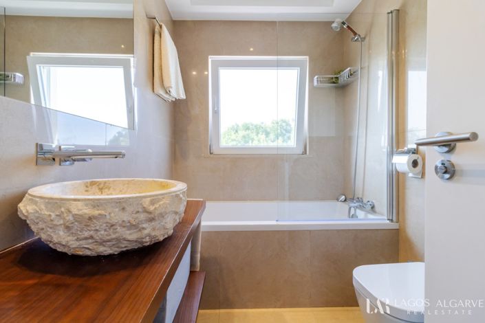 Image No.25-Villa de 4 chambres à vendre à Meia Praia