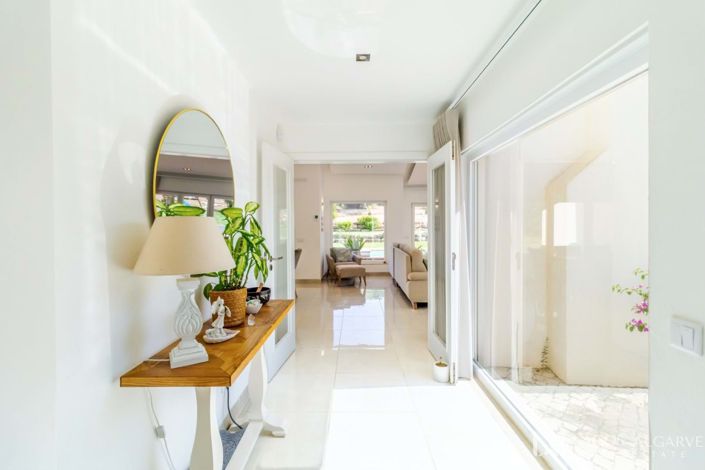 Image No.5-Villa de 4 chambres à vendre à Meia Praia