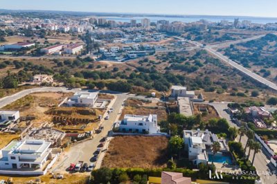 4507-710677-f3f118e7c37f7f368f07435f1da9c3e2a