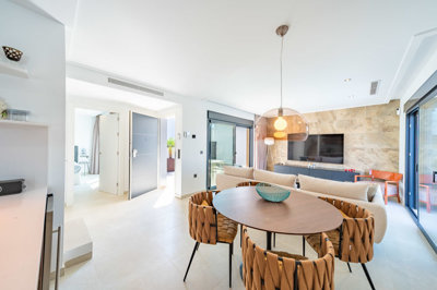 17536928318b9c4be3ad5569058601