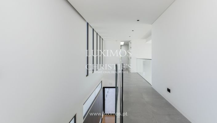 Image No.10-4 Bed Villa for sale