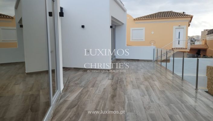 Image No.12-4 Bed Villa for sale