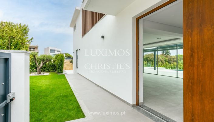 Image No.12-4 Bed Villa for sale