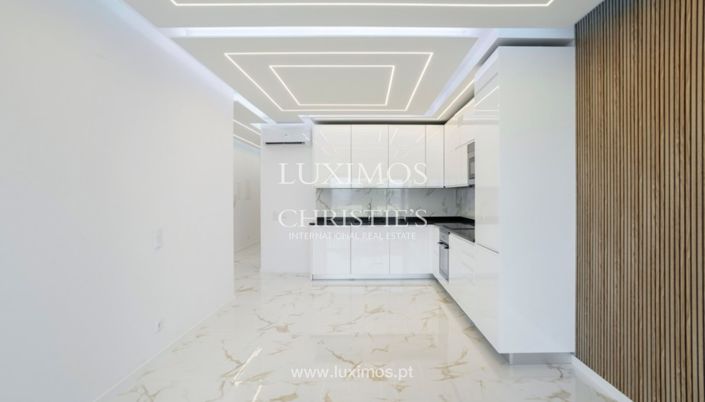 Image No.20-3 Bed Apartment for sale