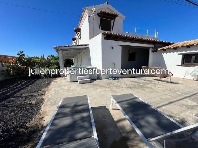 Image No.19-4 Bed Villa / Detached for sale