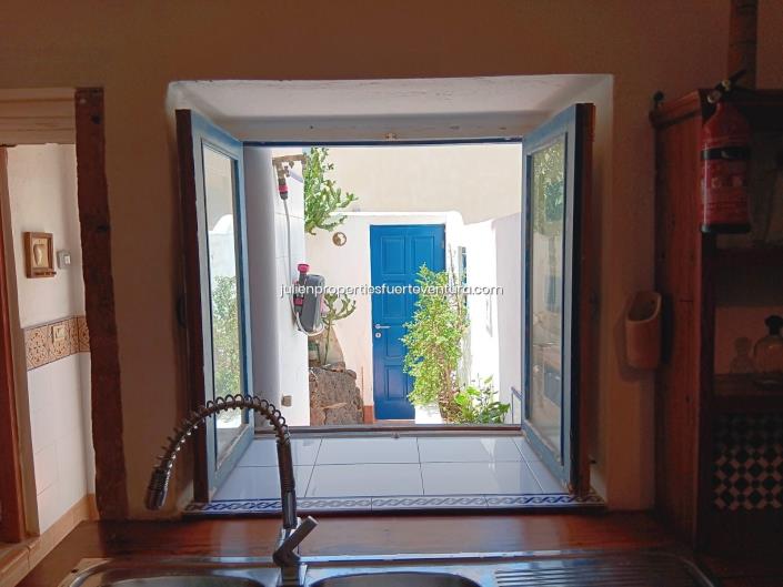 Image No.7-2 Bed Townhouse for sale