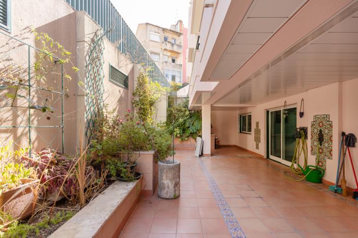 Image No.7-5 Bed Duplex for sale